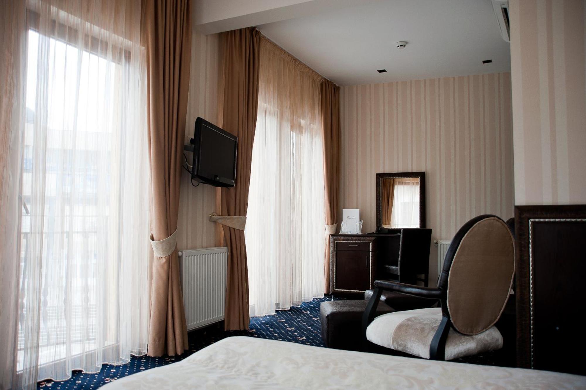 Hotel Victoria Панагюриште Екстер'єр фото